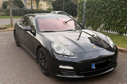 Porsche Panamera 178.900 km 18.990 &euro; Leverkusen 51373
