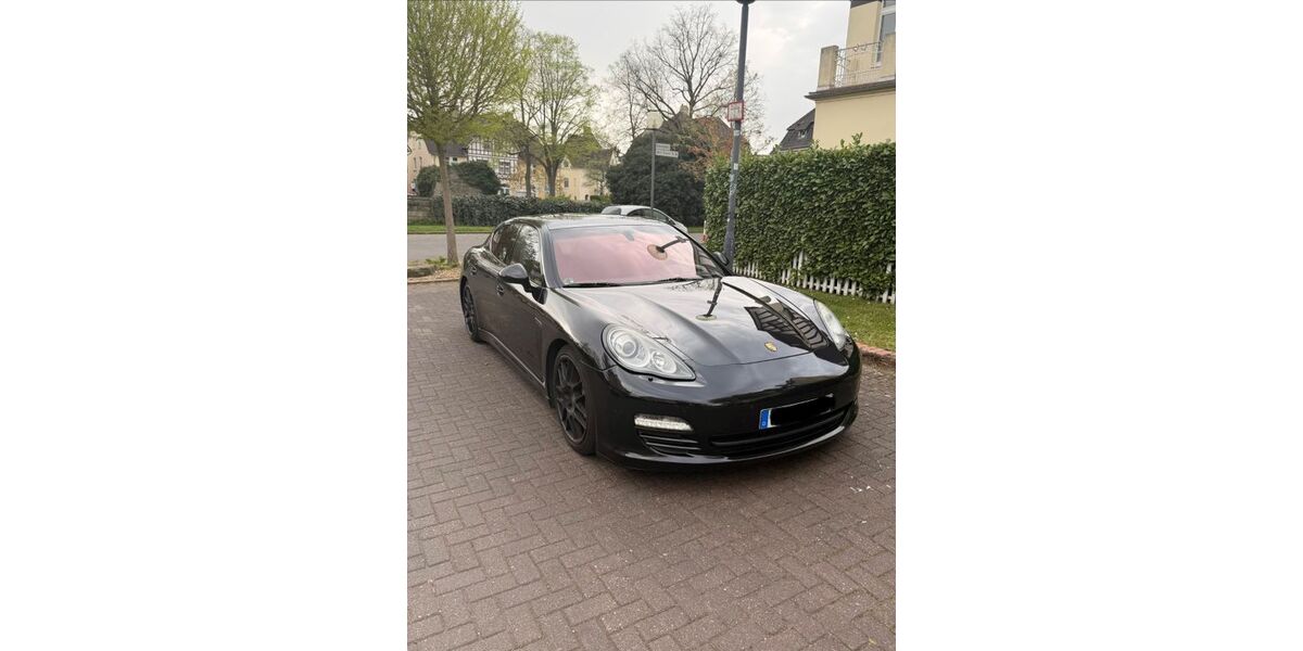 Porsche Panamera 178.900 km 18.990 &euro; Leverkusen 51373