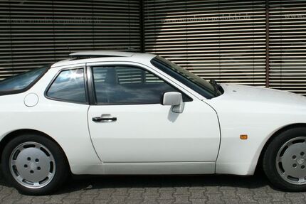 Porsche 944 118.187 km 39.944 &euro; Mönchengladbach 41065
