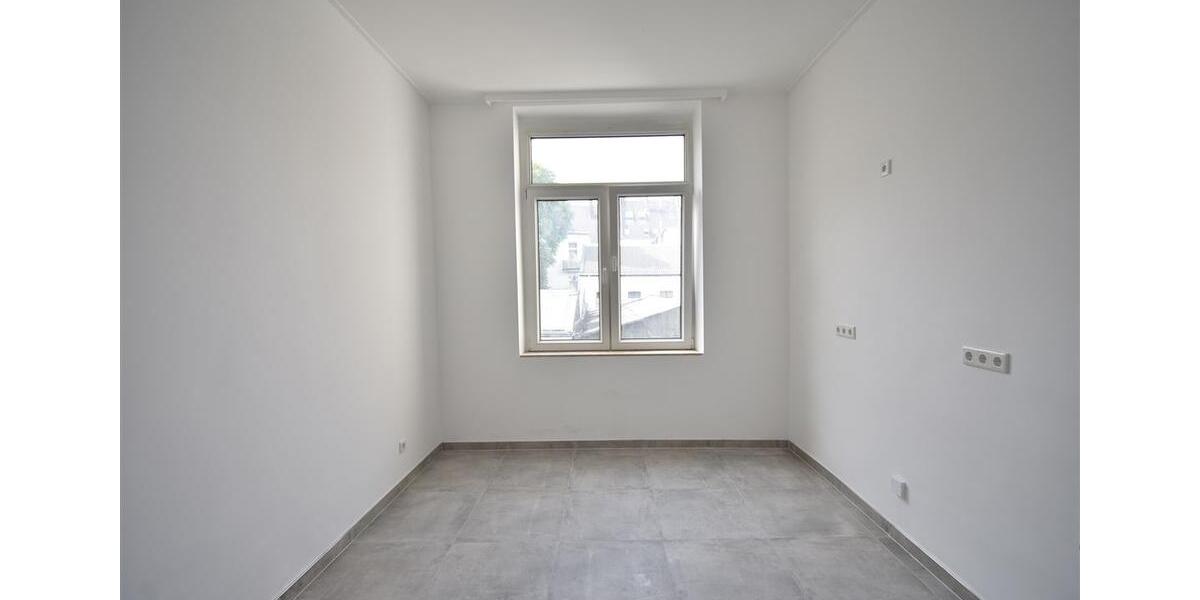 Etagenwohnung Krefeld - 2 Zimmer, 81 m&sup2;, 745&euro; | Angebot:21845411