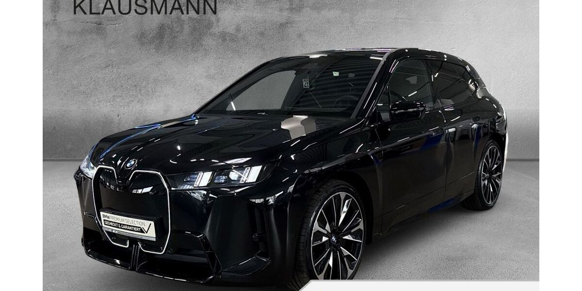 BMW iX 4.515 km 79.600 &euro; Krefeld 47800
