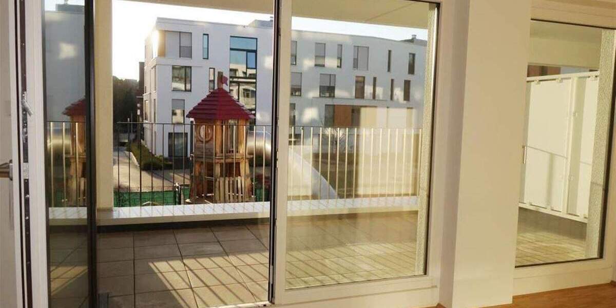 Zimmer Mönchengladbach Stadtmitte - 2 Zimmer, 103 m&sup2;, 1.379&euro; | Angebot:25778925