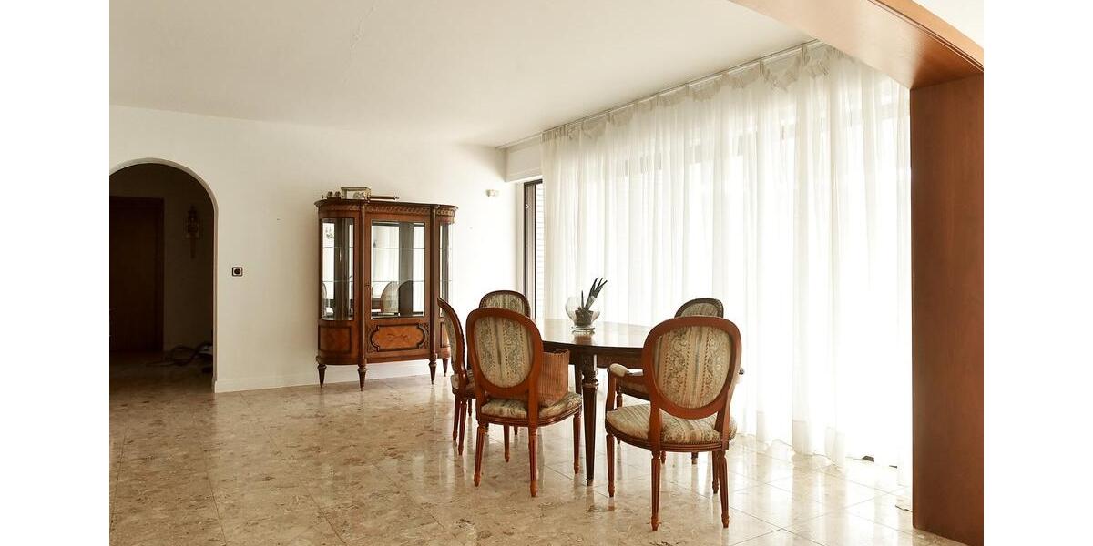 Bungalow Mönchengladbach Süd - 4 Zimmer, 175 m&sup2;, 449.000&euro; | Angebot:25887258