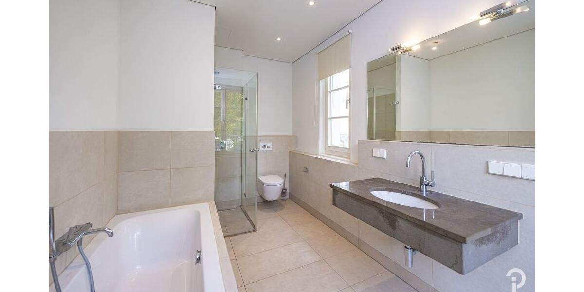 Etagenwohnung Düsseldorf Heerdt - 3 Zimmer, 117 m&sup2;, 890.000&euro; | Angebot:25736424