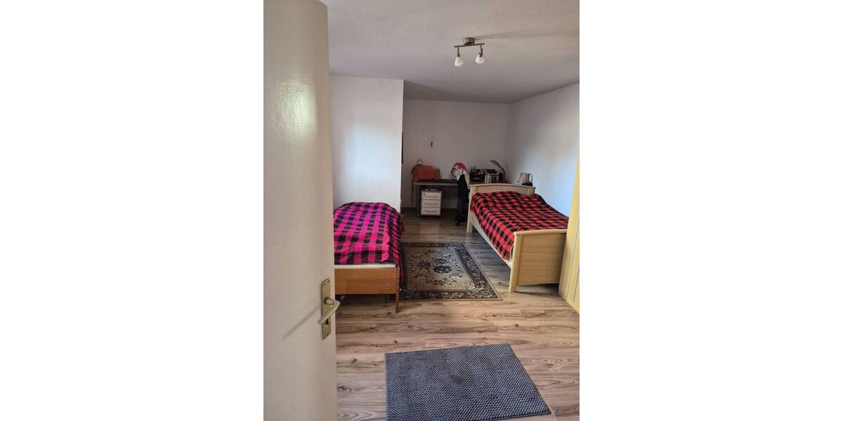 Etagenwohnung Krefeld Cracau - 2 Zimmer, 56 m&sup2;, 450&euro; | Angebot:26174379