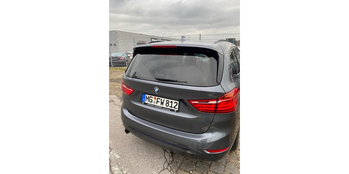 BMW 218d 140.000 km 15.100 &euro; Mönchengladbach 41061