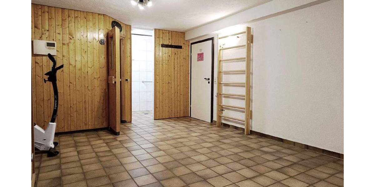 Mehrfamilienhaus, Wohnhaus Mönchengladbach-Wickrath Wickrath - 6 Zimmer, 124 m&sup2;, 368.000&euro; | Angebot:25744860