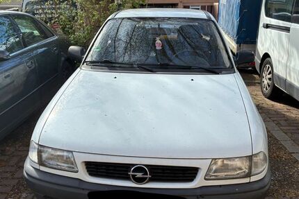 Opel Astra 160.000 km 1.000 &euro; Düsseldorf 40595