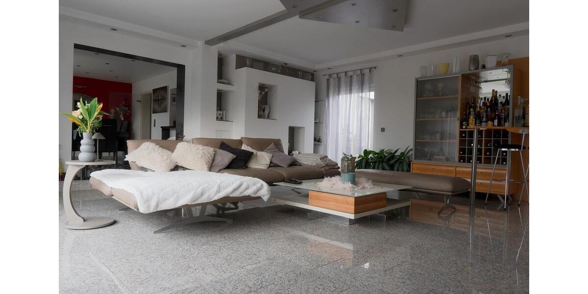 Einfamilienhaus Mönchengladbach Süd - 7 Zimmer, 243 m&sup2;, 634.000&euro; | Angebot:26014497