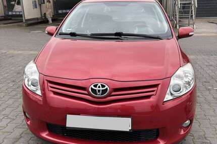 Toyota Auris 117.000 km 6.800 &euro; Hückelhoven 41836