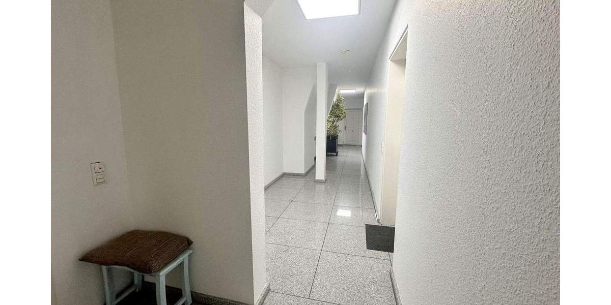 Etagenwohnung Mönchengladbach Rheindahlen - 2 Zimmer, 62 m&sup2;, 147.000&euro; | Angebot:25775772