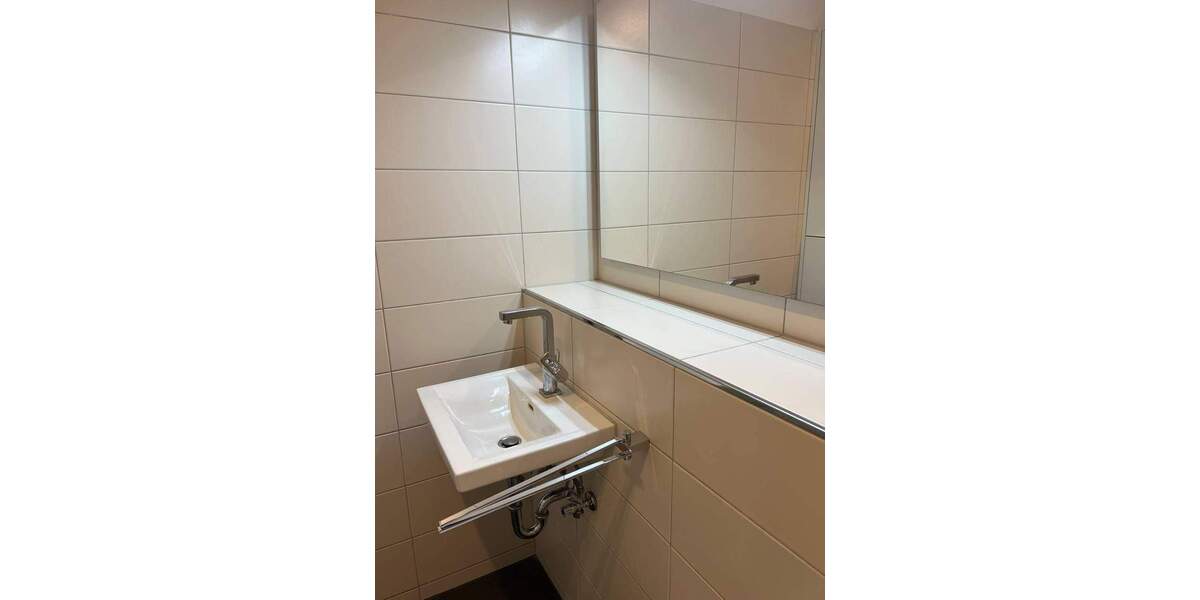Etagenwohnung Düsseldorf Mörsenbroich - 2 Zimmer, 68 m&sup2;, 280.000&euro; | Angebot:26155922