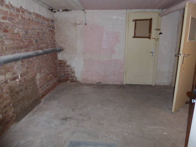 Gewerbeobjekt Düsseldorf Rath - 8 Zimmer, 156 m&sup2;, 350.000&euro; | Angebot:25665198