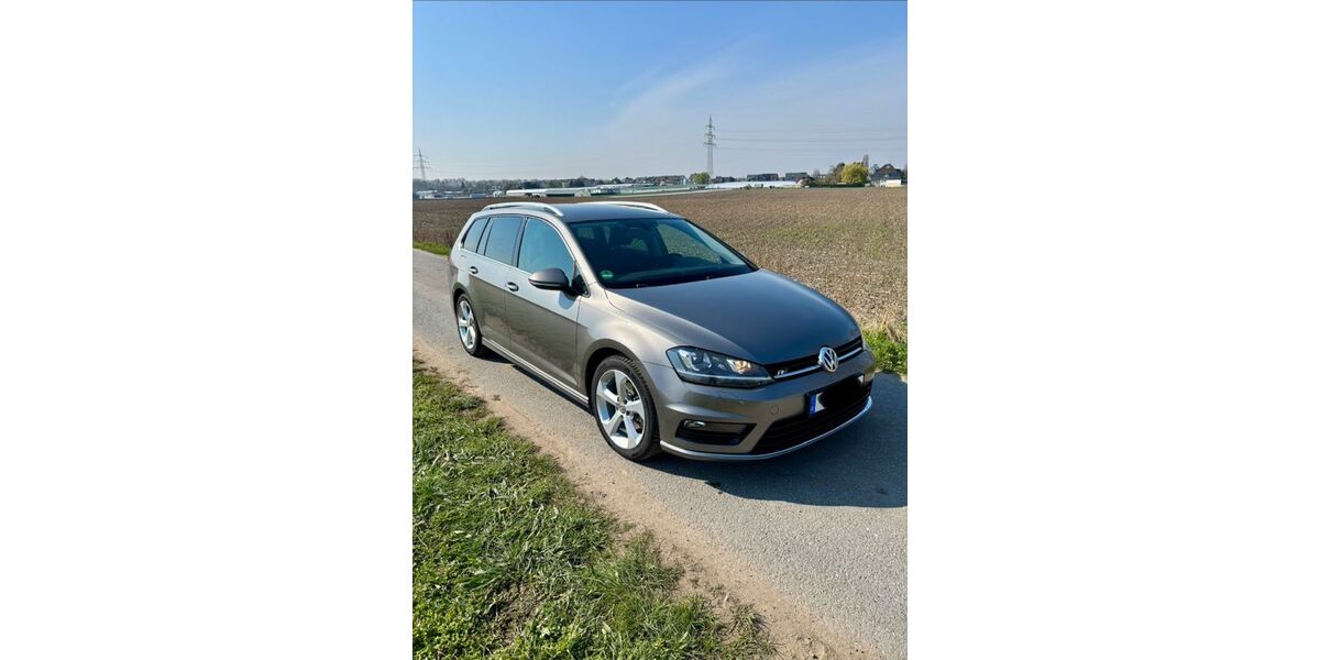 VW Golf 200.500 km 9.499 &euro; Düsseldorf 40221