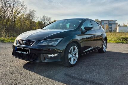 Seat Leon 74.150 km 16.450 &euro; Langenfeld 40764