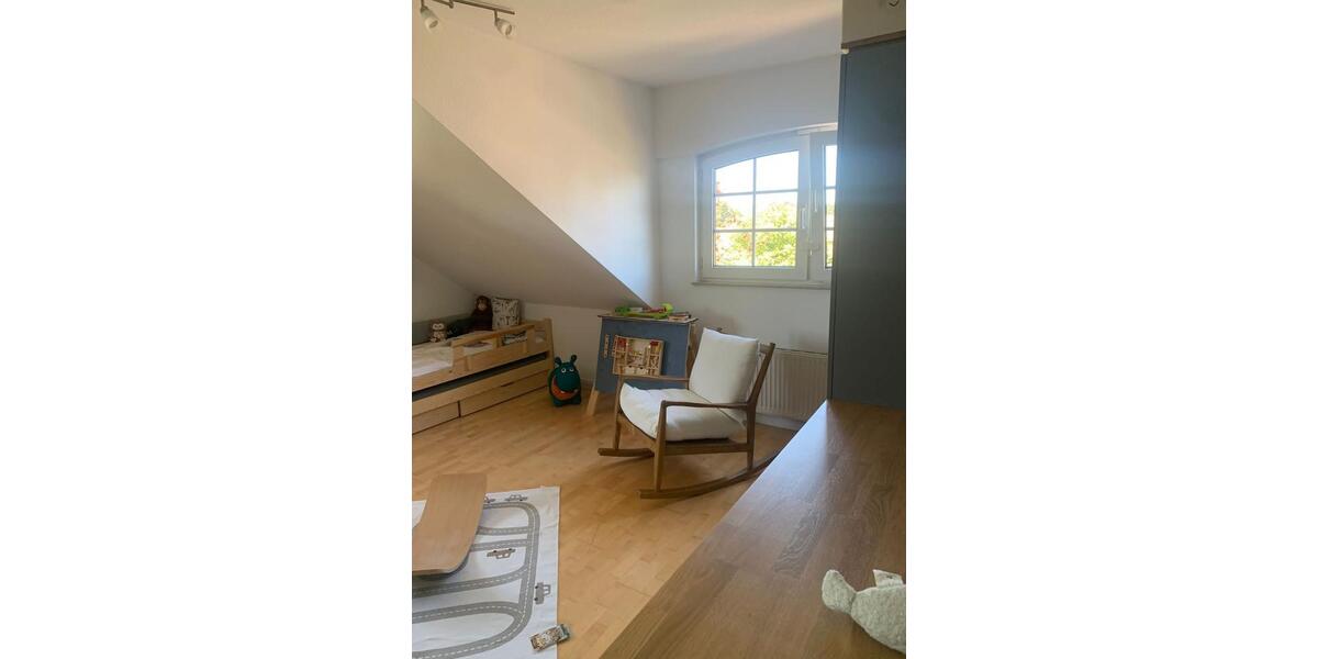 Etagenwohnung Pulheim - 4 Zimmer, 140 m&sup2;, 1.600&euro; | Angebot:26041764