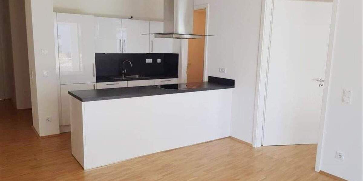Zimmer Mönchengladbach Stadtmitte - 3 Zimmer, 87 m&sup2;, 1.158&euro; | Angebot:25707467