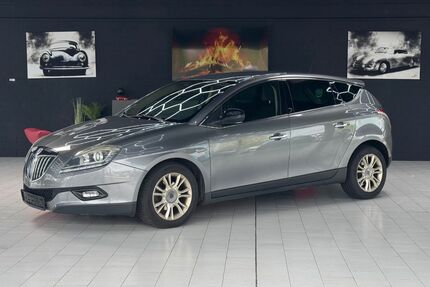 Lancia Delta 160.000 km 3.499 &euro; Wegberg 41844