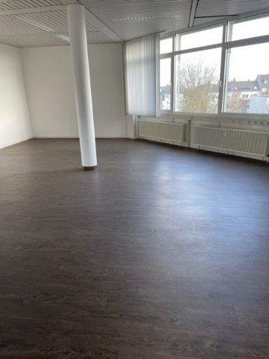 Gewerbeobjekt Krefeld Kempener Feld/Baakeshof - 2.200&euro; | Angebot:25740997