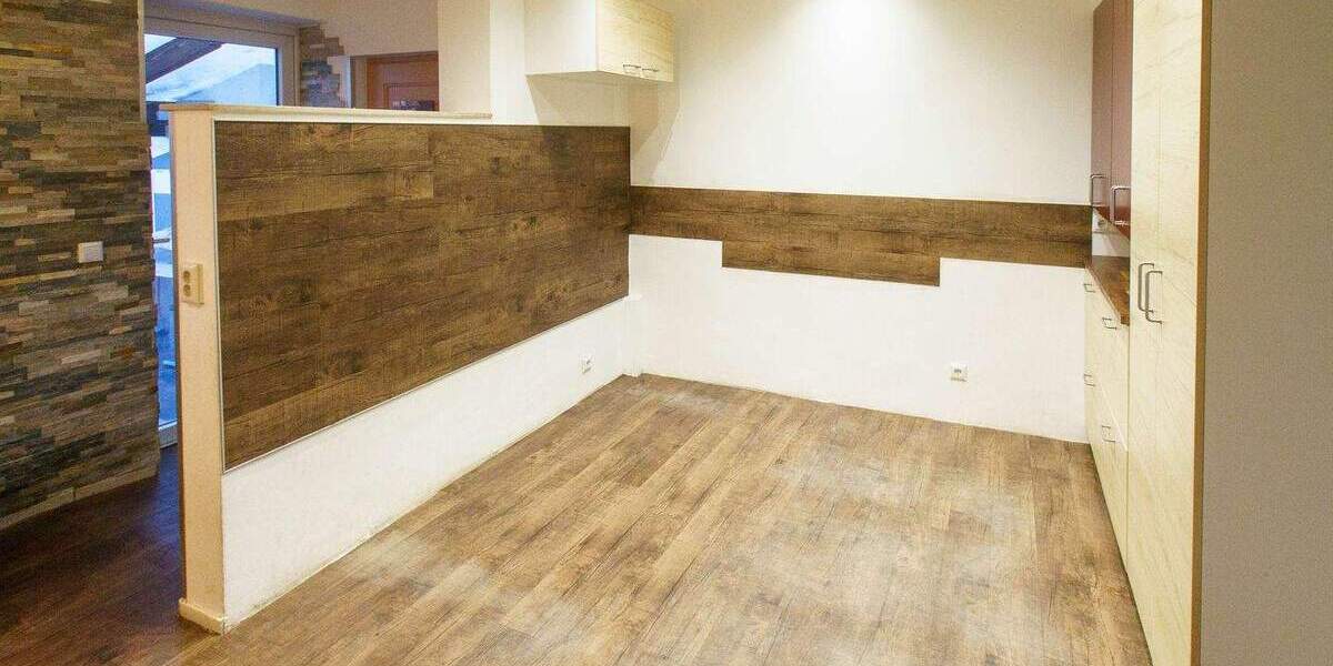 Einfamilienhaus Tönisvorst St. Tönis - 7 Zimmer, 224 m&sup2;, 359.000&euro; | Angebot:25691140