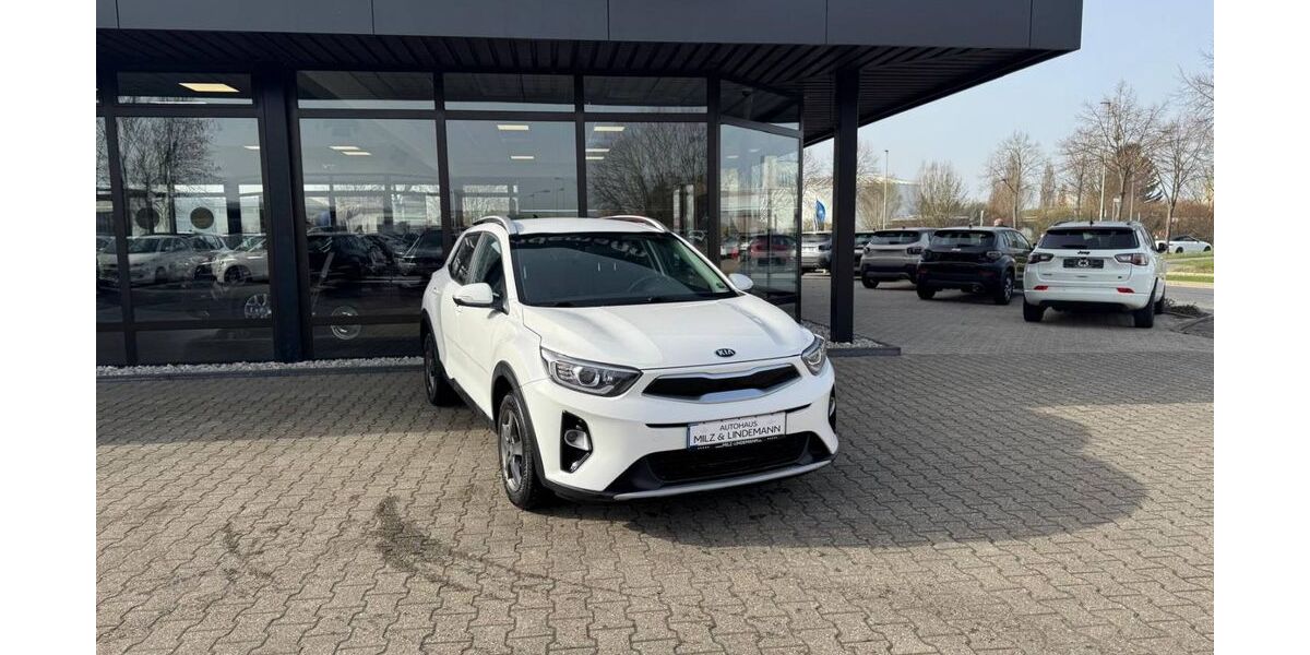 Kia Stonic 93.871 km 14.990 &euro; Jülich 52428