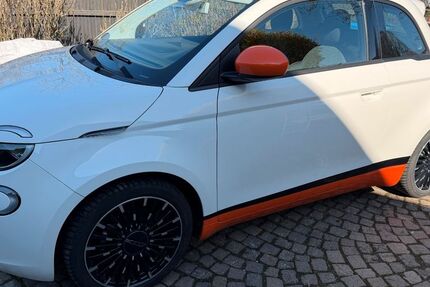 Fiat 500e 12.000 km 17.900 &euro; Kaarst 41564