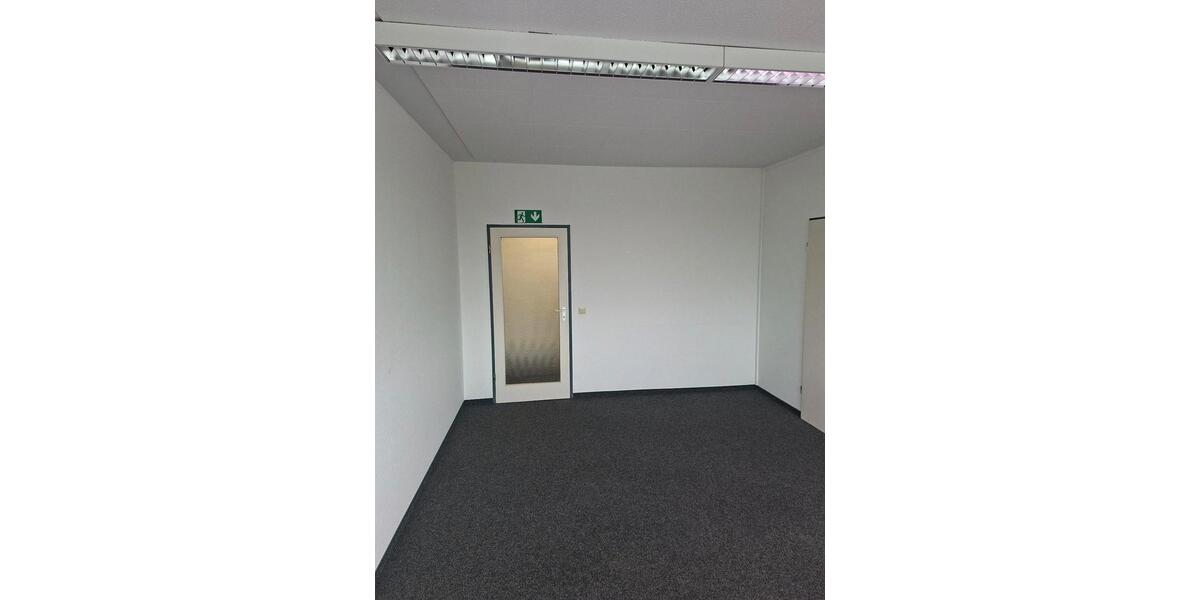 Gewerbeobjekt Düsseldorf Stadtbezirk 5 - 400&euro; | Angebot:25871785