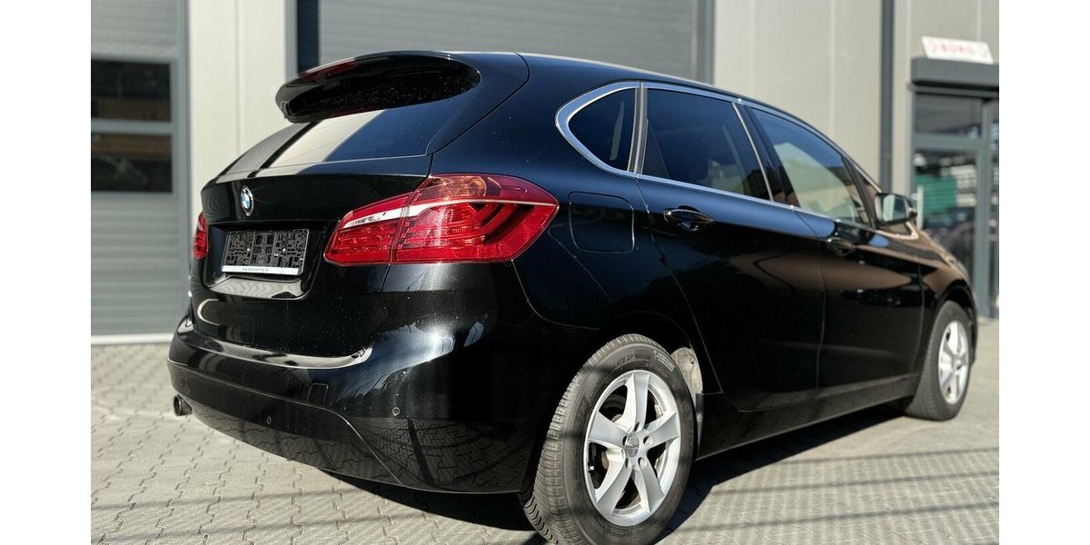 BMW 218 Active Tourer i / Advantage / PANO / Keyless 70.000 km 16.390 &euro; Mönchengladbach 41066
