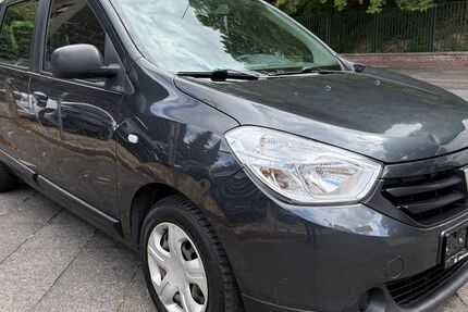 Dacia Lodgy 175.000 km 3.900 &euro; Mönchengladbach - Odenkirchen 41199