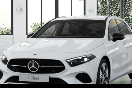 Mercedes-Benz A 200 9.900 km 38.490 &euro; Düsseldorf 40470