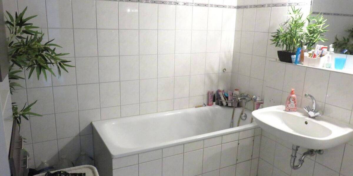 Etagenwohnung Krefeld Bockum - 5 Zimmer, 101 m&sup2;, 244.000&euro; | Angebot:26142475