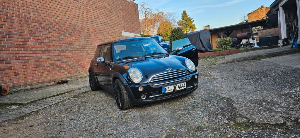 Mini Cooper 179.340 km 3.000 &euro; Grevenbroich 41516