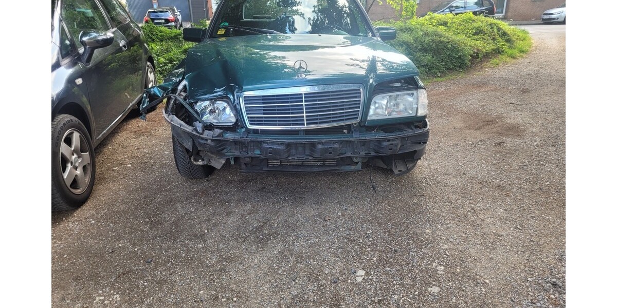 Mercedes-Benz C200 CDI w202 170.000 km 1.700 &euro; Viersen 41747