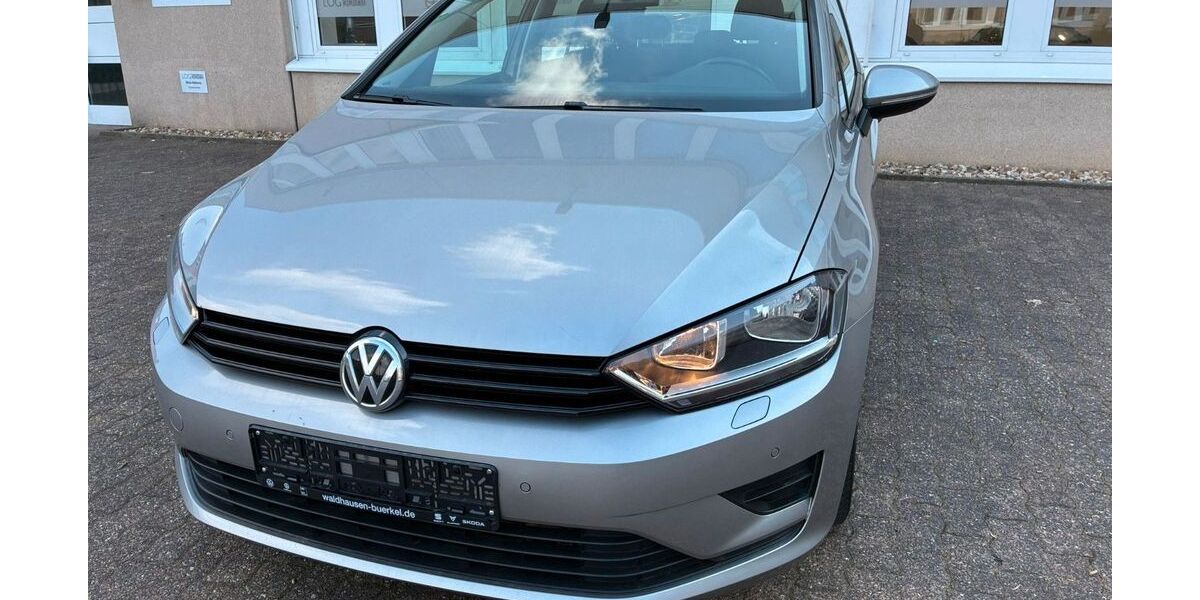 VW Golf 121.661 km 9.400 &euro; Willich 47877