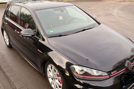 VW Golf 90.715 km 21.500 &euro; Bergheim 50126