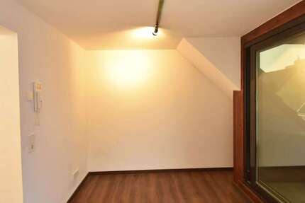 Wohnung Düsseldorf - 1 Zimmer, 20 m&sup2;, 700&euro; | Angebot:26073548