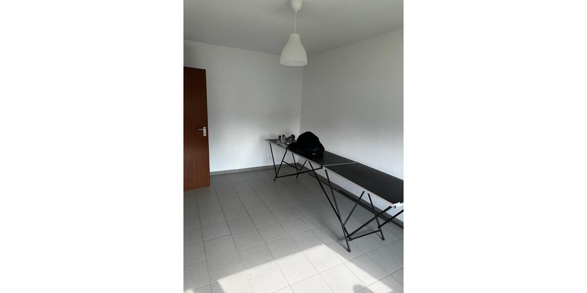 Erdgeschoßwohnung Meerbusch Kierst - 2 Zimmer, 56 m&sup2;, 600&euro; | Angebot:25822563