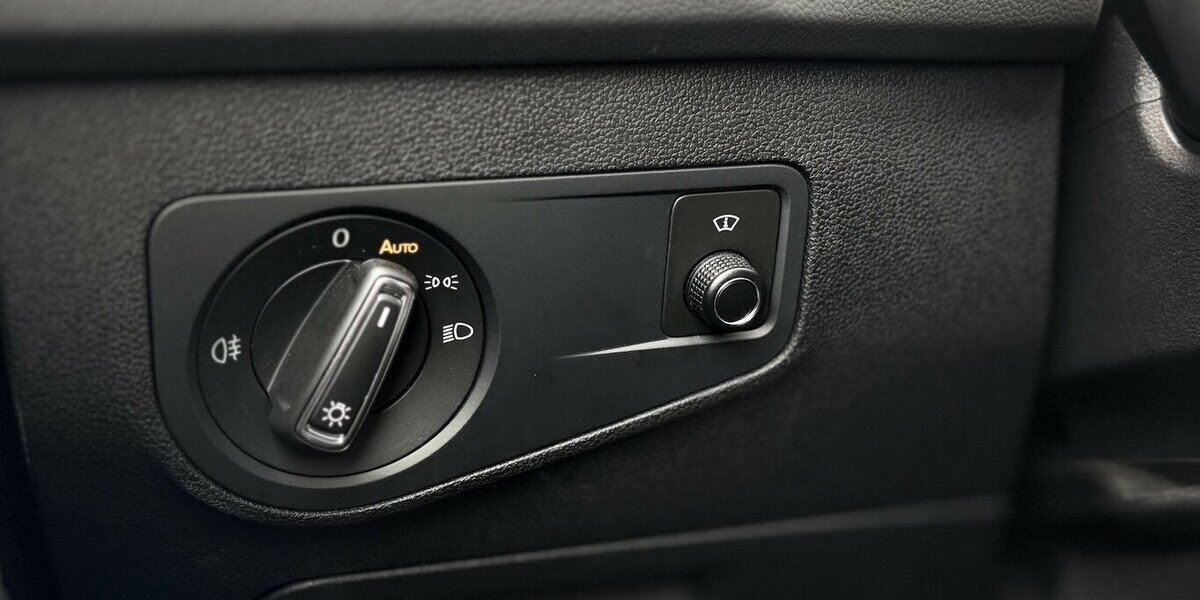 VW Tiguan R-Line / 4Motion / Pano / Memory/ Keyless 14.600 km 42.900 &euro; Mönchengladbach 41066