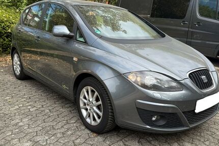 Seat Altea 131.000 km 3.900 &euro; düsseldorf 40470