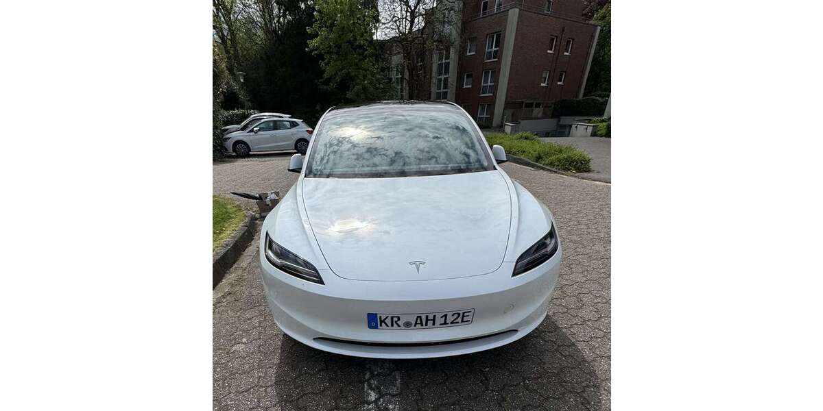Tesla Model 3 32.200 km 36.900 &euro; Krefeld, Stadt 47800