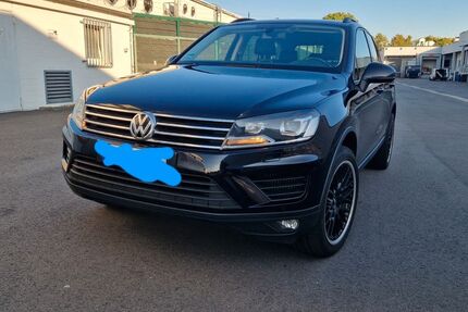 VW Touareg 177.580 km 13.990 &euro; Neuss 41464