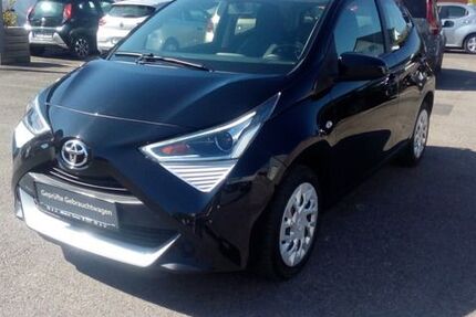 Toyota Aygo (X) 20.500 km 12.390 &euro; Viersen 41748
