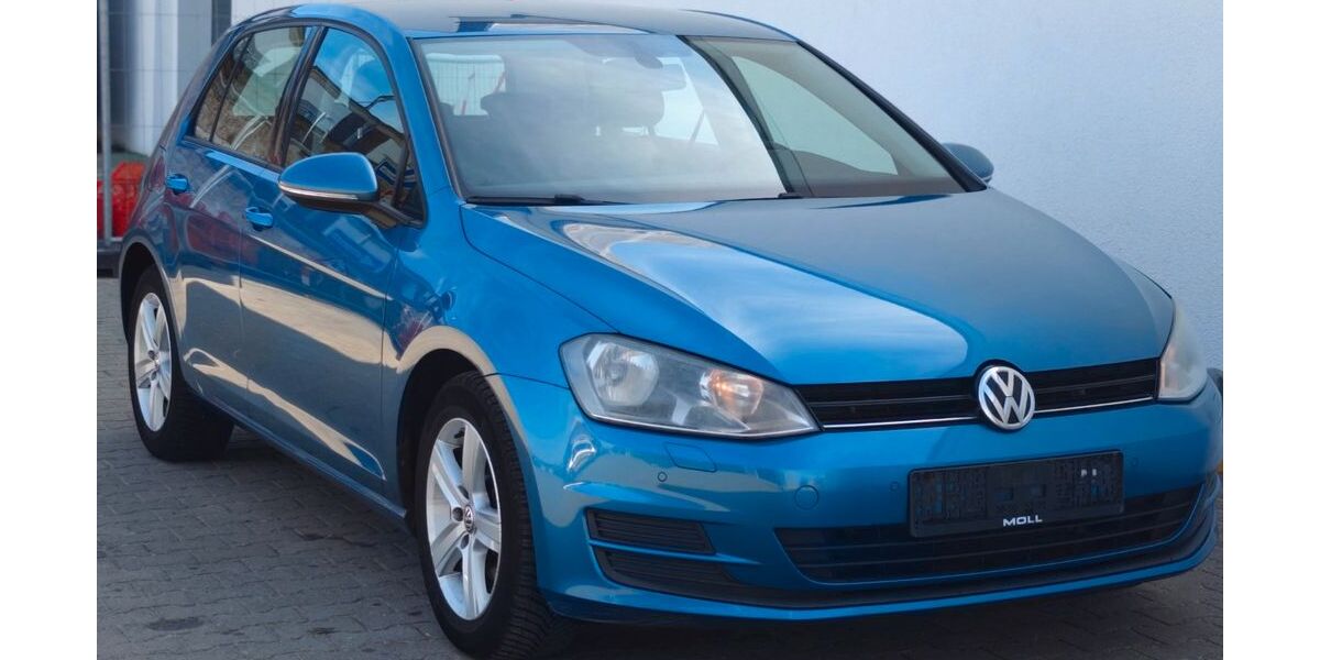 VW Golf 131.000 km 10.690 &euro; Mönchengladbach 41066