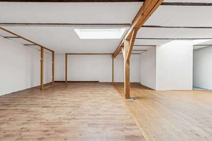 Wohnung Bergheim - 3 Zimmer, 180 m&sup2;, 1.250&euro; | Angebot:26100270