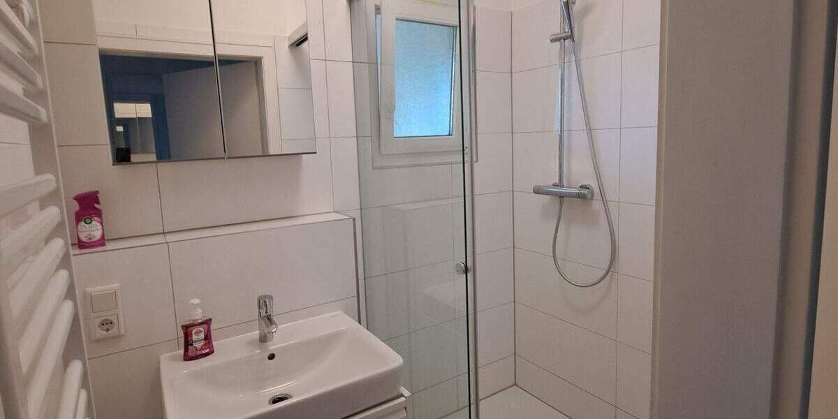 Zimmer Köln Weidenpesch - 1 Zimmer, 22 m&sup2;, 580&euro; | Angebot:25970561