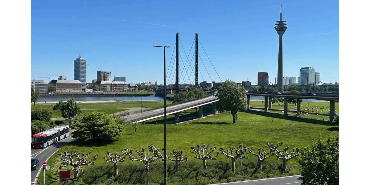 Einfamilienhaus Düsseldorf-Oberkassel Oberkassel - 19 Zimmer, 497 m&sup2;, 3.950.000&euro; | Angebot:26998764
