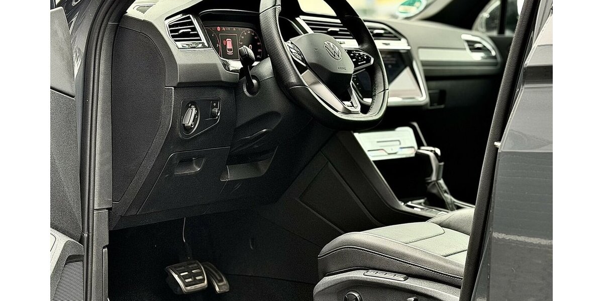 VW Tiguan R-Line / 4Motion / Pano / Memory/ Keyless 14.600 km 42.900 &euro; Mönchengladbach 41066