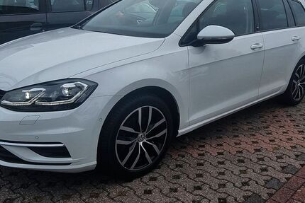 VW Golf 144.098 km 13.498 &euro; Mönchengladbach 41063