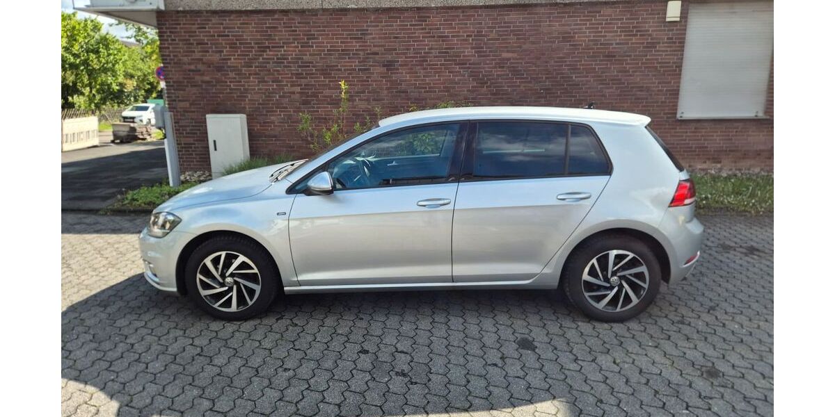 VW Golf 70.720 km 15.990 &euro; Neuss 41462