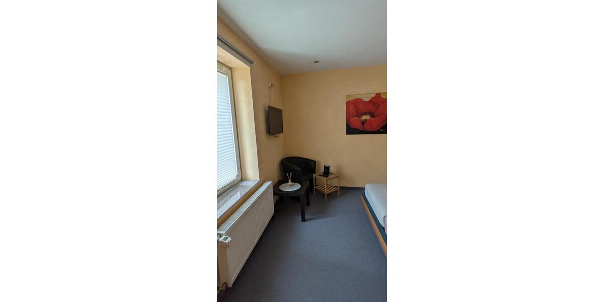 Mehrfamilienhaus, Wohnhaus Jüchen - 22 Zimmer, 450 m&sup2;, 425.000&euro; | Angebot:24382961